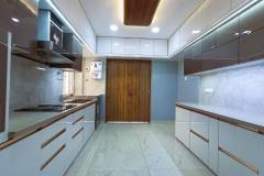 Modular-Kitchen-Design-with-Acrylic-Finish-17